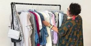 What is a plus size capsule wardrobe?
